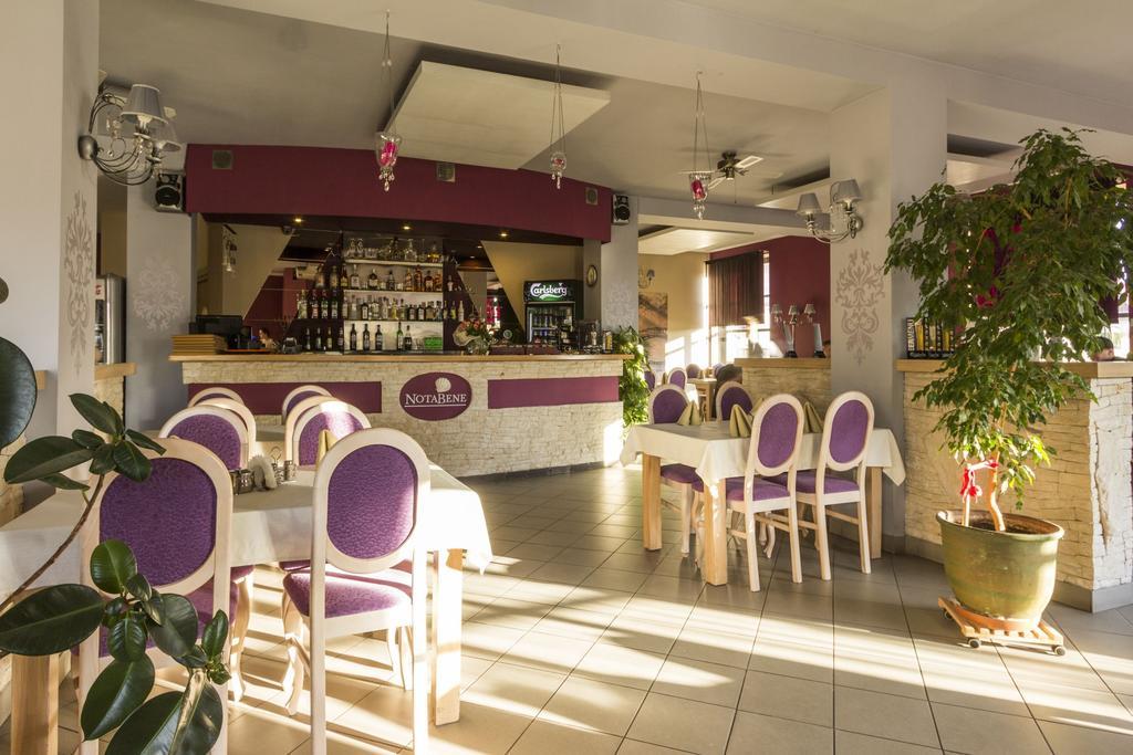 Hotel Notabene Swidnik  Ngoại thất bức ảnh