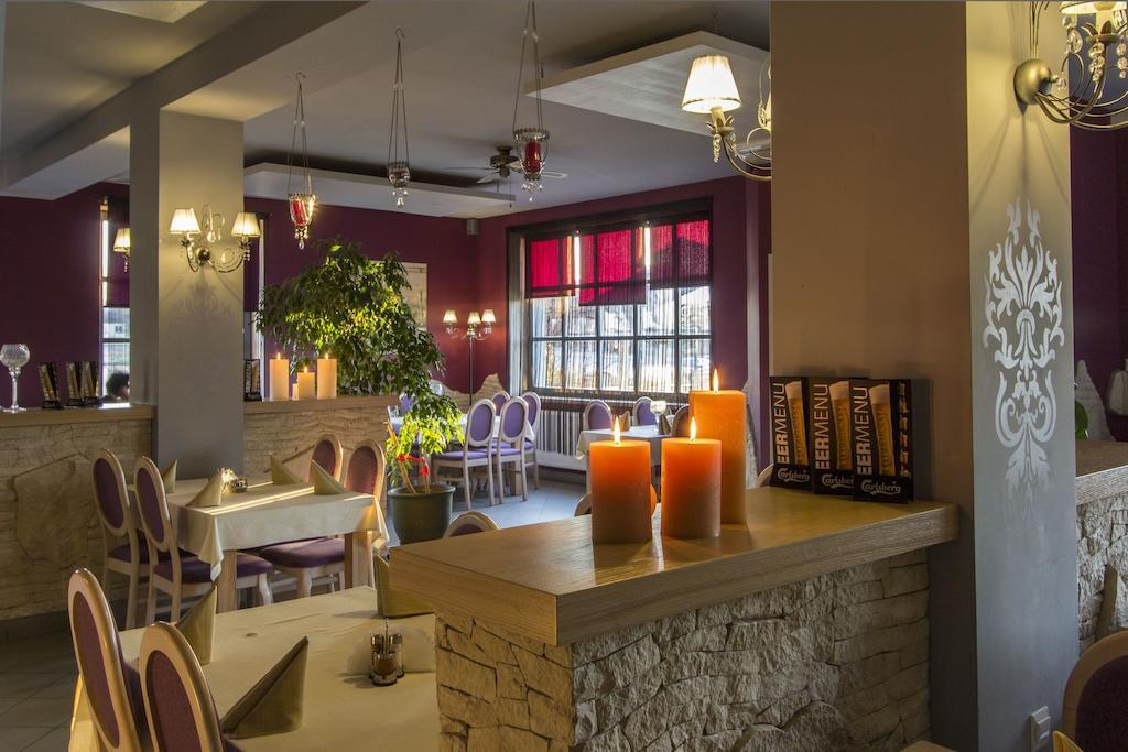 Hotel Notabene Swidnik  Ngoại thất bức ảnh
