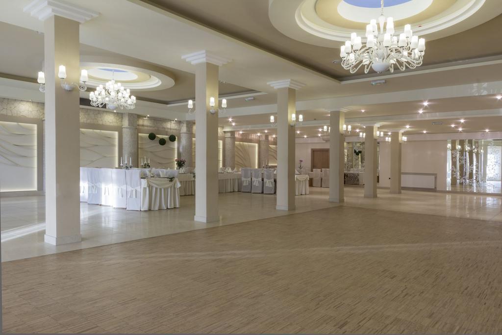 Hotel Notabene Swidnik  Ngoại thất bức ảnh