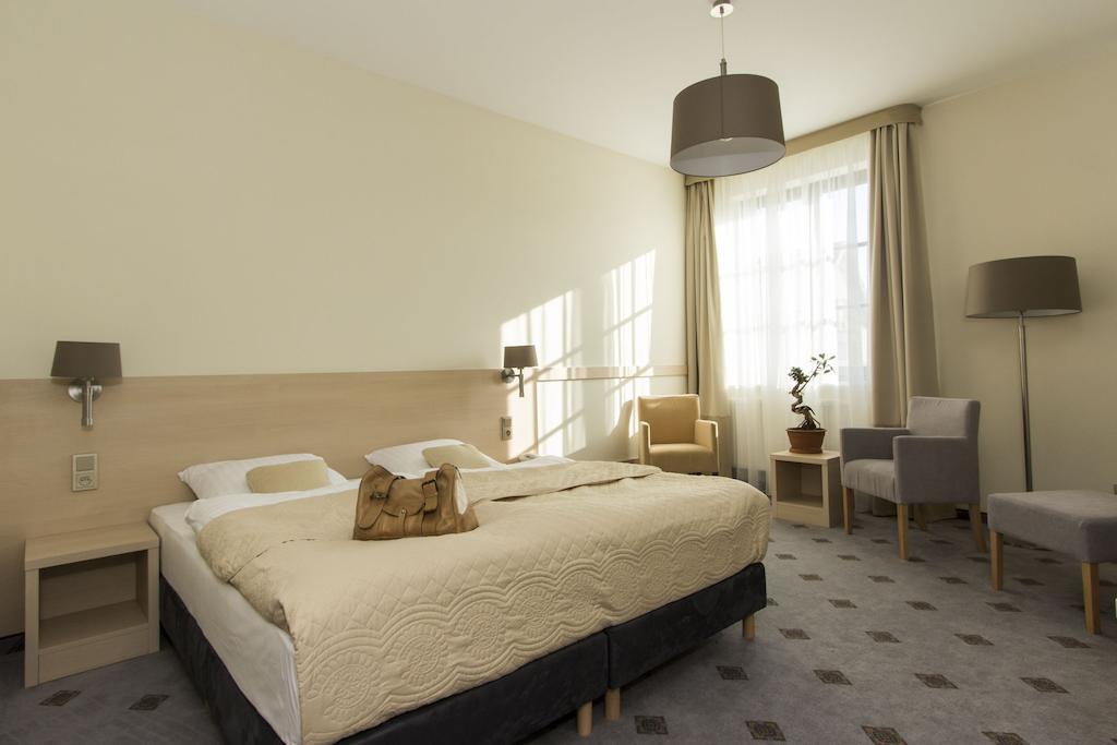 Hotel Notabene Swidnik  Phòng bức ảnh