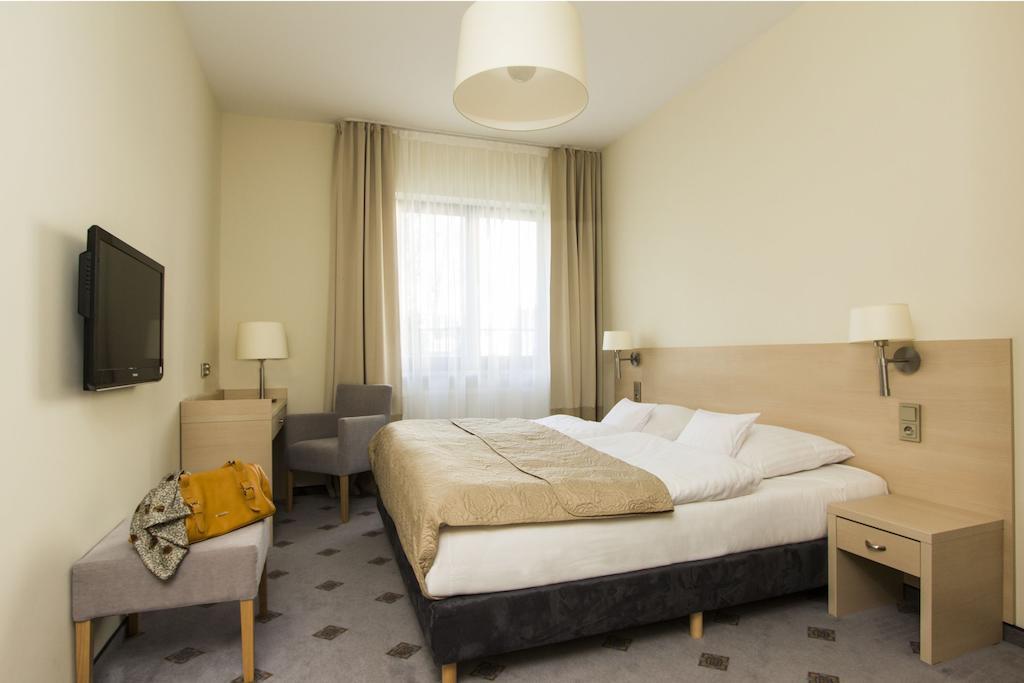 Hotel Notabene Swidnik  Phòng bức ảnh