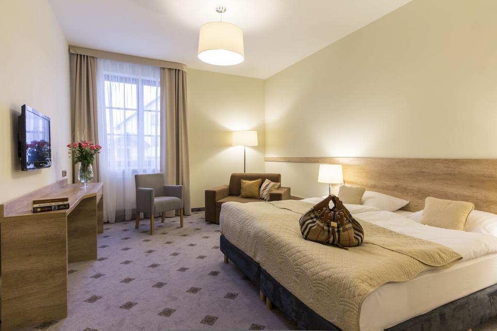 Hotel Notabene Swidnik  Phòng bức ảnh