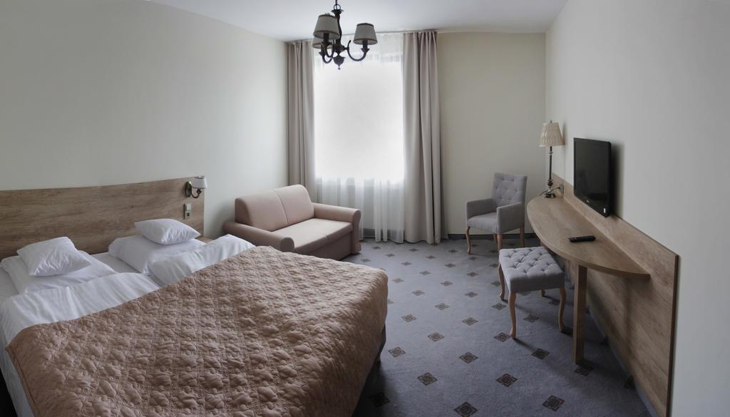 Hotel Notabene Swidnik  Ngoại thất bức ảnh