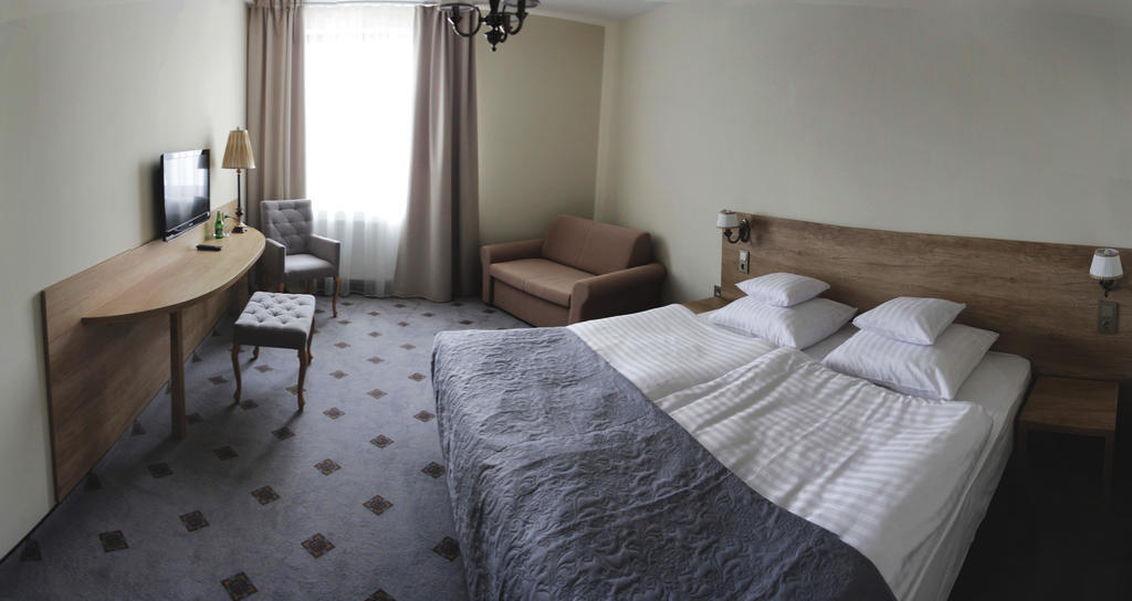 Hotel Notabene Swidnik  Ngoại thất bức ảnh